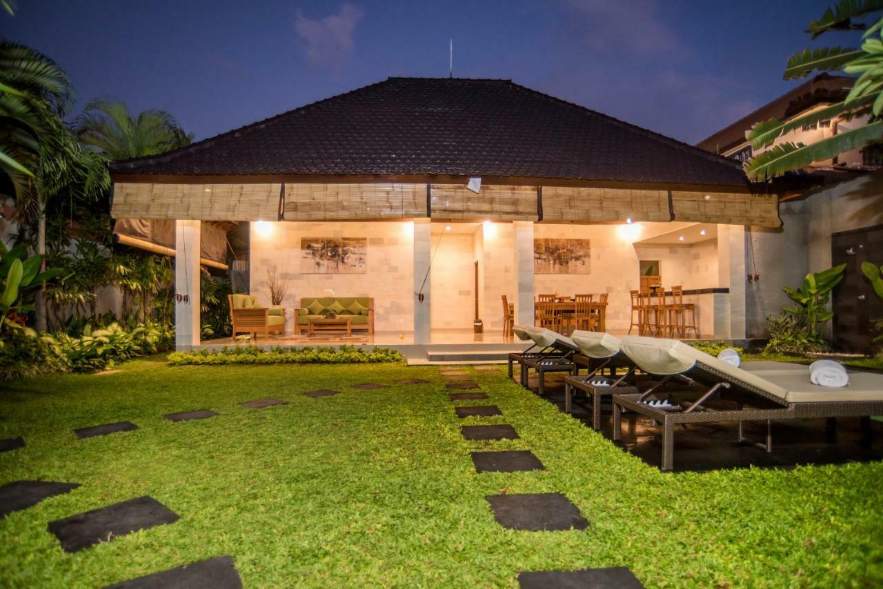 Sandi Agung Villa Bidadari Seminyak Exterior foto